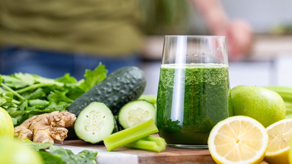 Is TikTok’s ‘Belly Fat Burner Juice’ the Secret Slim-Down Hack Everyone’s Missing?