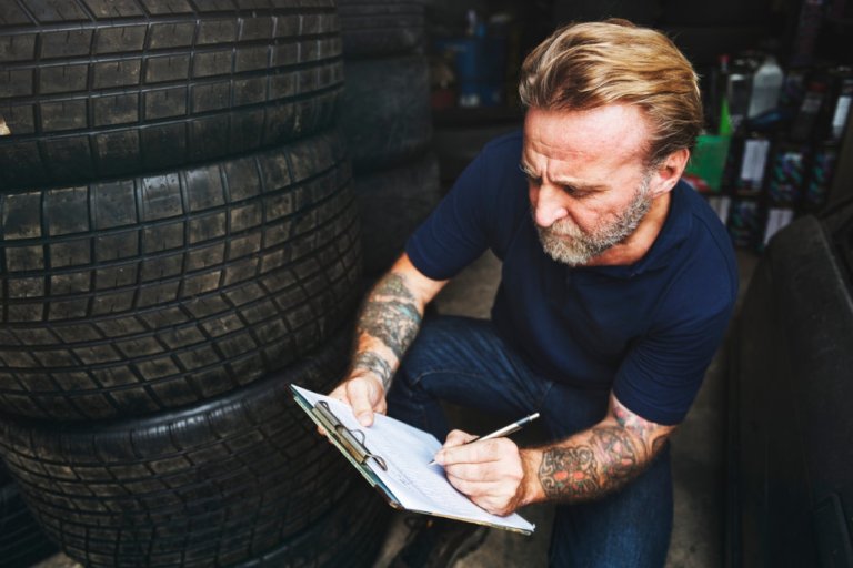 The Surprising Strategy Successful Entrepreneurs Use When Customers Ghost Them: Don’t Miss This!