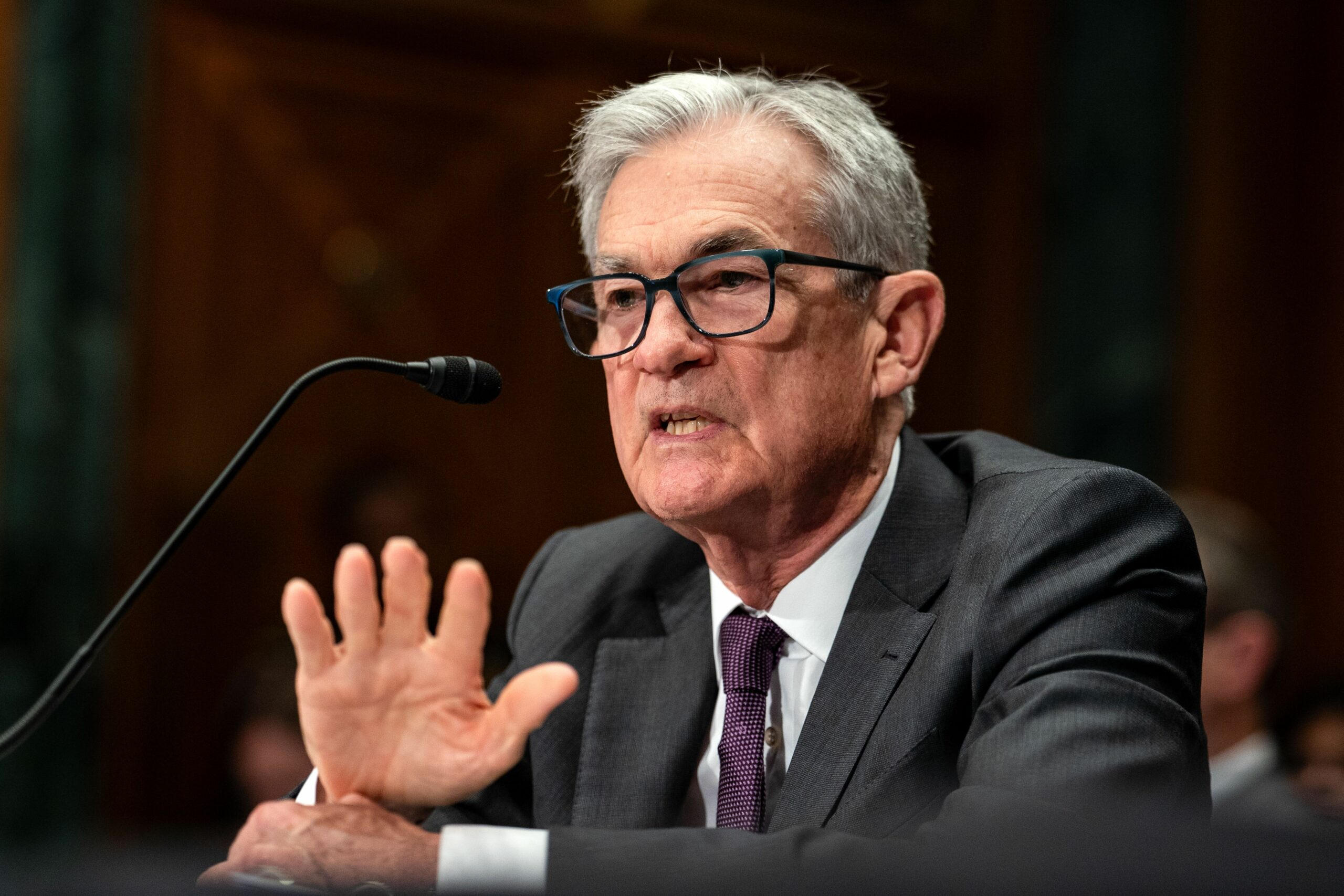 Trump’s Shocking Fed Move: Why He’s Holding Back on Firing Jerome Powell—What It Means for Your Wallet and the Market!