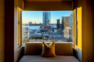 Unlock the Secret Oasis: Inside New York’s Iconic Hotel with a Rooftop Pool You Never Knew You Could Join