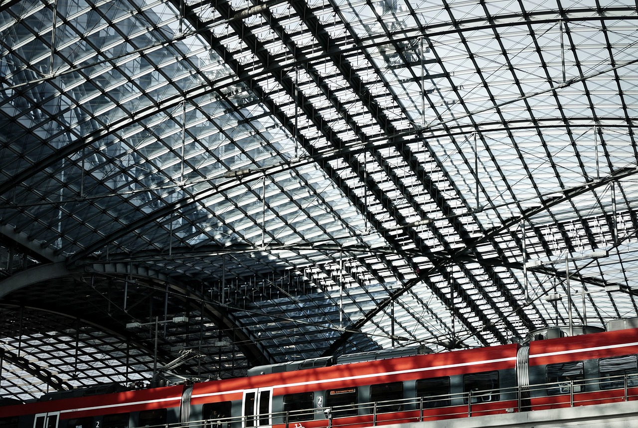 Unlocking Profit Potential: Which Purlin Material Could Make or Break Your Next Construction Project?