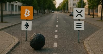 BlackRock’s Shocking Snub: Why XRP and SOL ETFs Are Still Off the Table Even After SEC Clears Ripple—What This Means for Investors Now