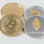 Crypto Markets Brace for Shockwaves: Bitcoin and Altcoins Tumble Ahead of Fed Chair’s Jackson Hole Bombshell Speech