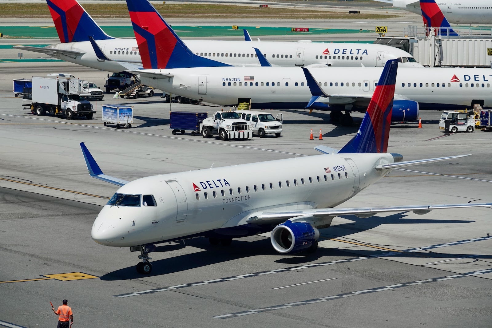 Delta Air Lines Shatters AI Price Myths: What They’re Really Doing with Your Data Will Surprise You