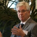 Fed Governor Drops Major Hint: Are Tokenization and AI Set to Revolutionize Your Payments?