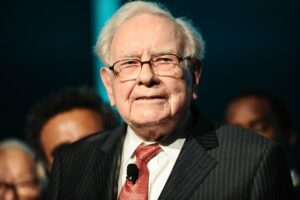 How Warren Buffett Turned Retirement Into a Money-Making Machine, Growing 95% of His Fortune After 65—Are You Missing the Late-Game Wealth Play?