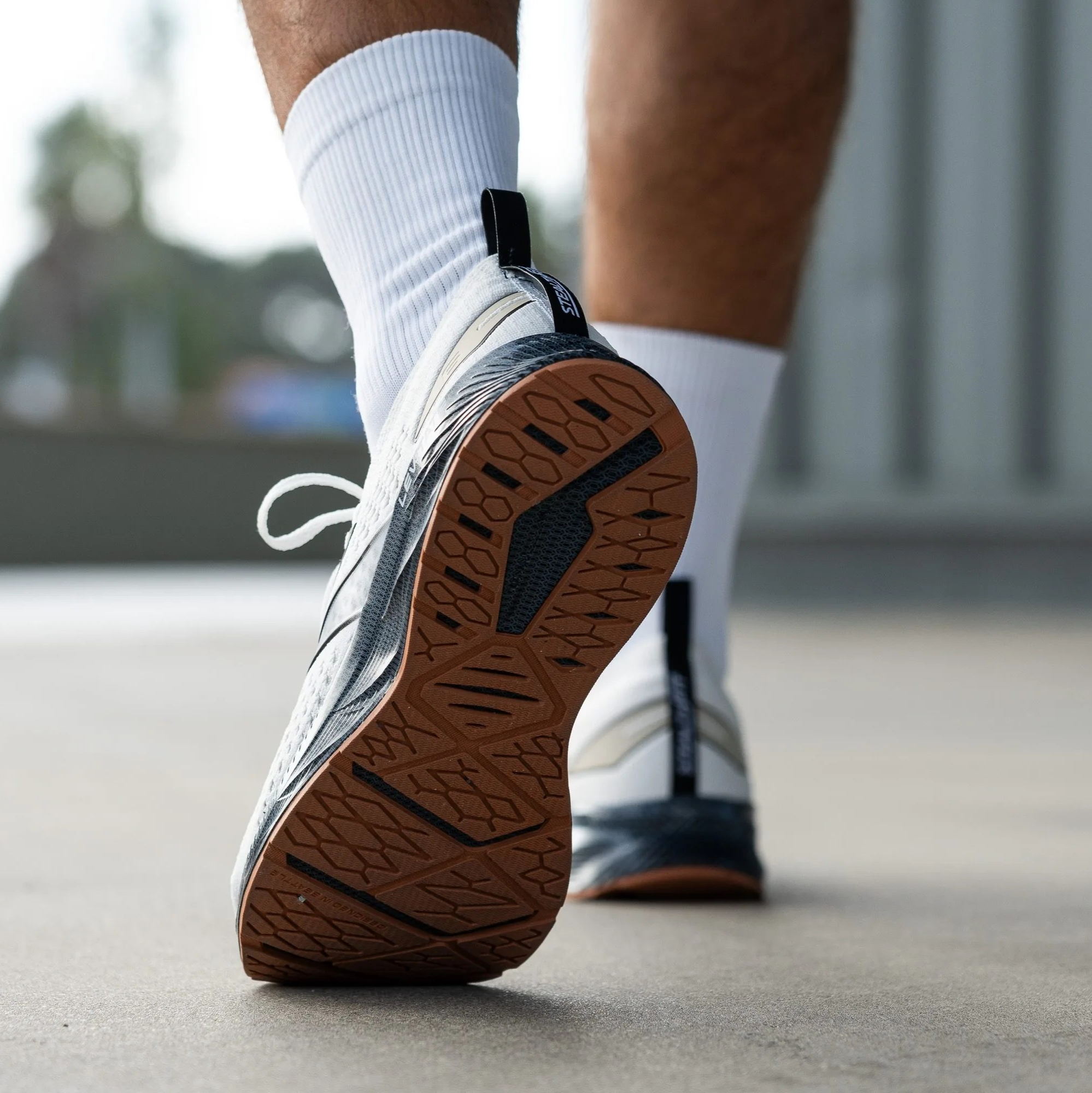 Step Up Your Game: Discover the Walking Shoes Trainers and Podiatrists Swear By for Unbeatable Comfort and Performance