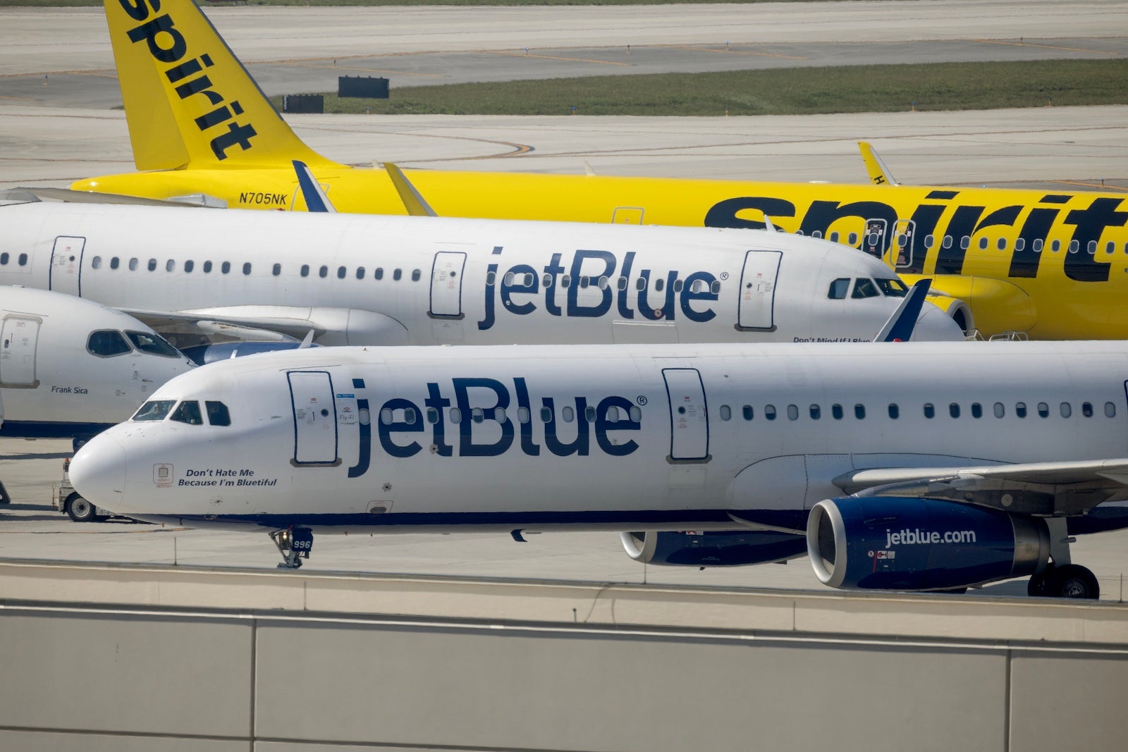 JetBlue’s Fort Lauderdale Gamble: Is This the End of the Line for Spirit Airlines?