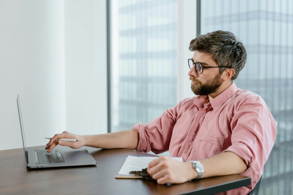 The Untold Secrets Behind 2025’s Top Finance & Banking Recruiters That Wall Street Won’t Share