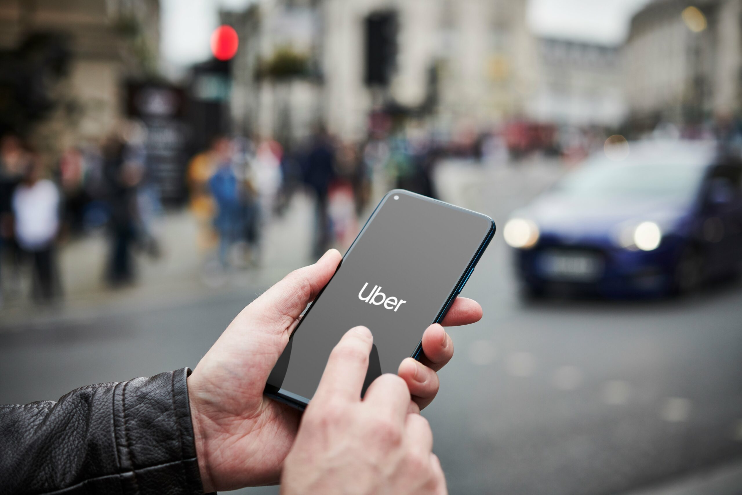 Unlock Hidden Perks: The Credit Cards Frequent Uber and Lyft Riders Can’t Afford to Miss