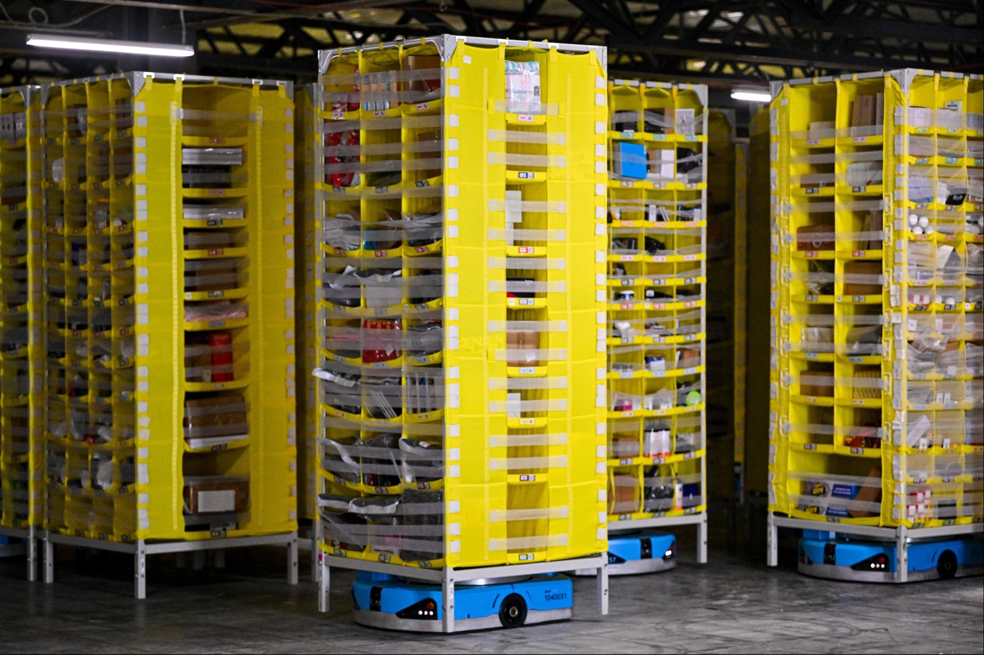 Amazon’s Bold Robot Takeover: How 600,000 Jobs Could Vanish Before You Even Apply—What This Means for the Future of Work!