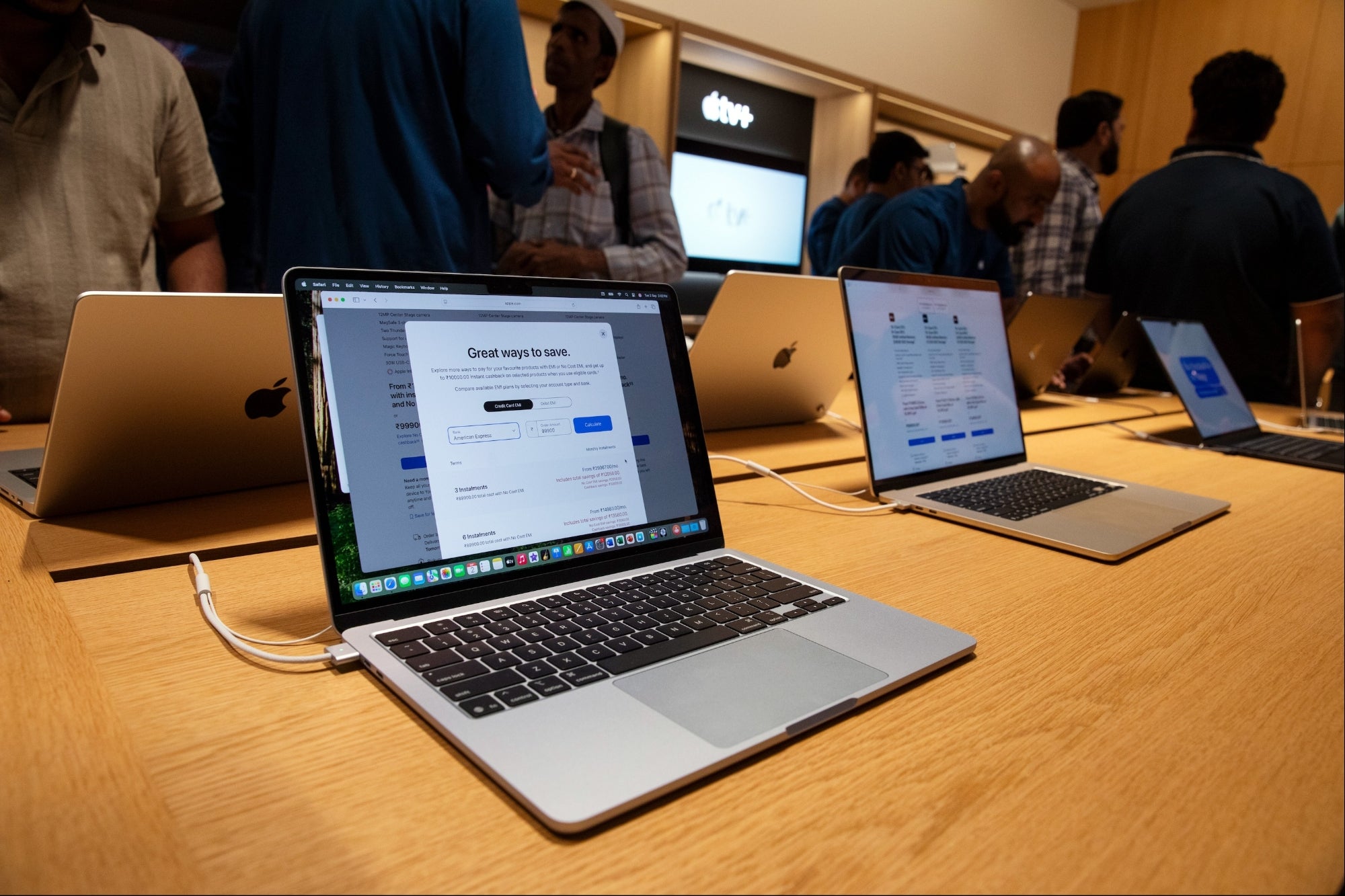 Apple’s Bold U-Turn: Why Introducing Touchscreen MacBooks After 10 Years Could Disrupt the Entire Tech Market—and How You Can Profit From It Now