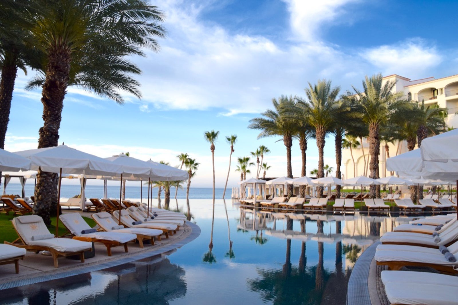 Unlock Elite Hilton Honors Perks Without Breaking the Bank—Here’s the Surprising Secret Inside the Amex Business Card!