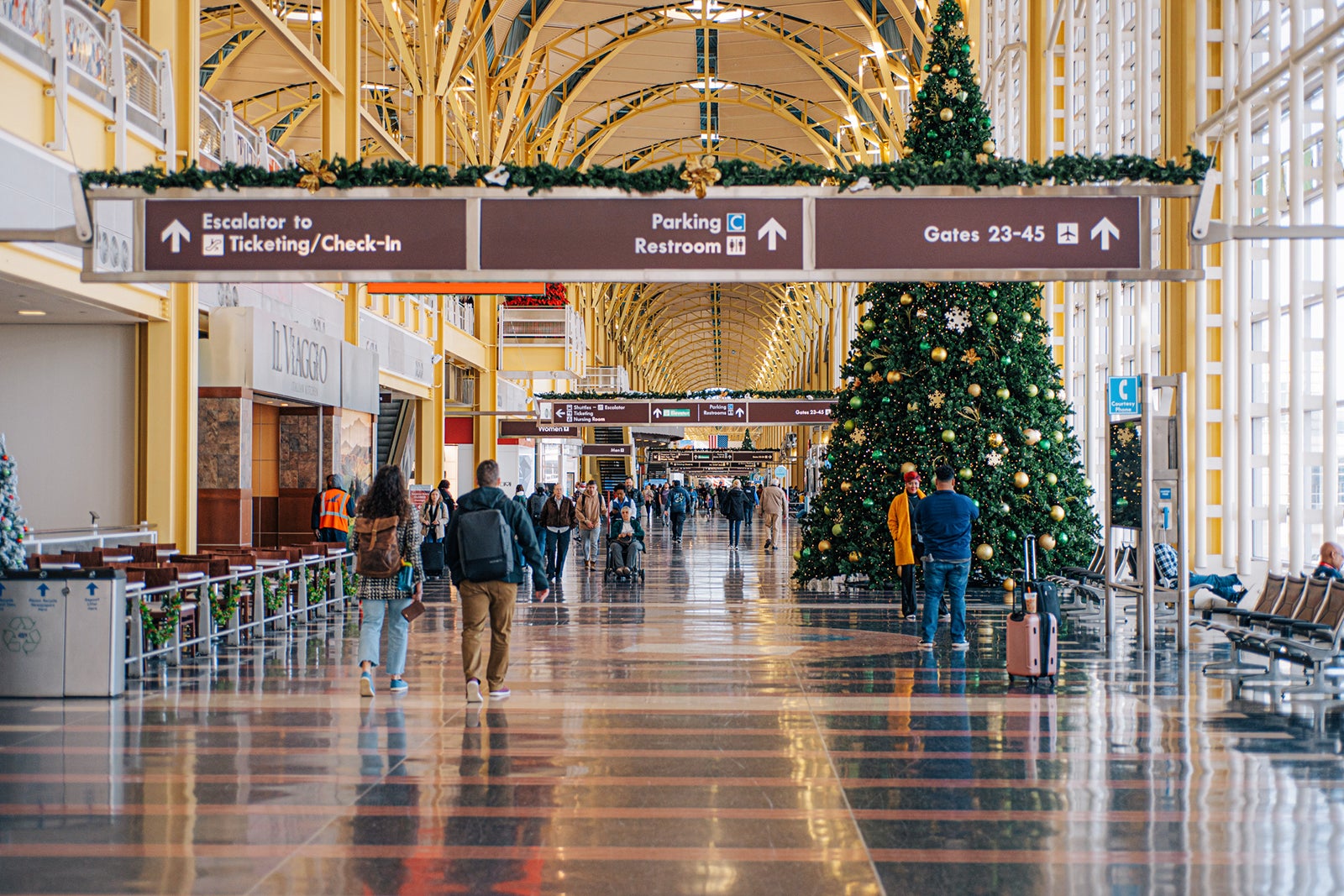 Unlock Secret Savings: Why Booking Your Holiday Flights RIGHT NOW Could Save You Hundreds—Before Everyone Else Catches On