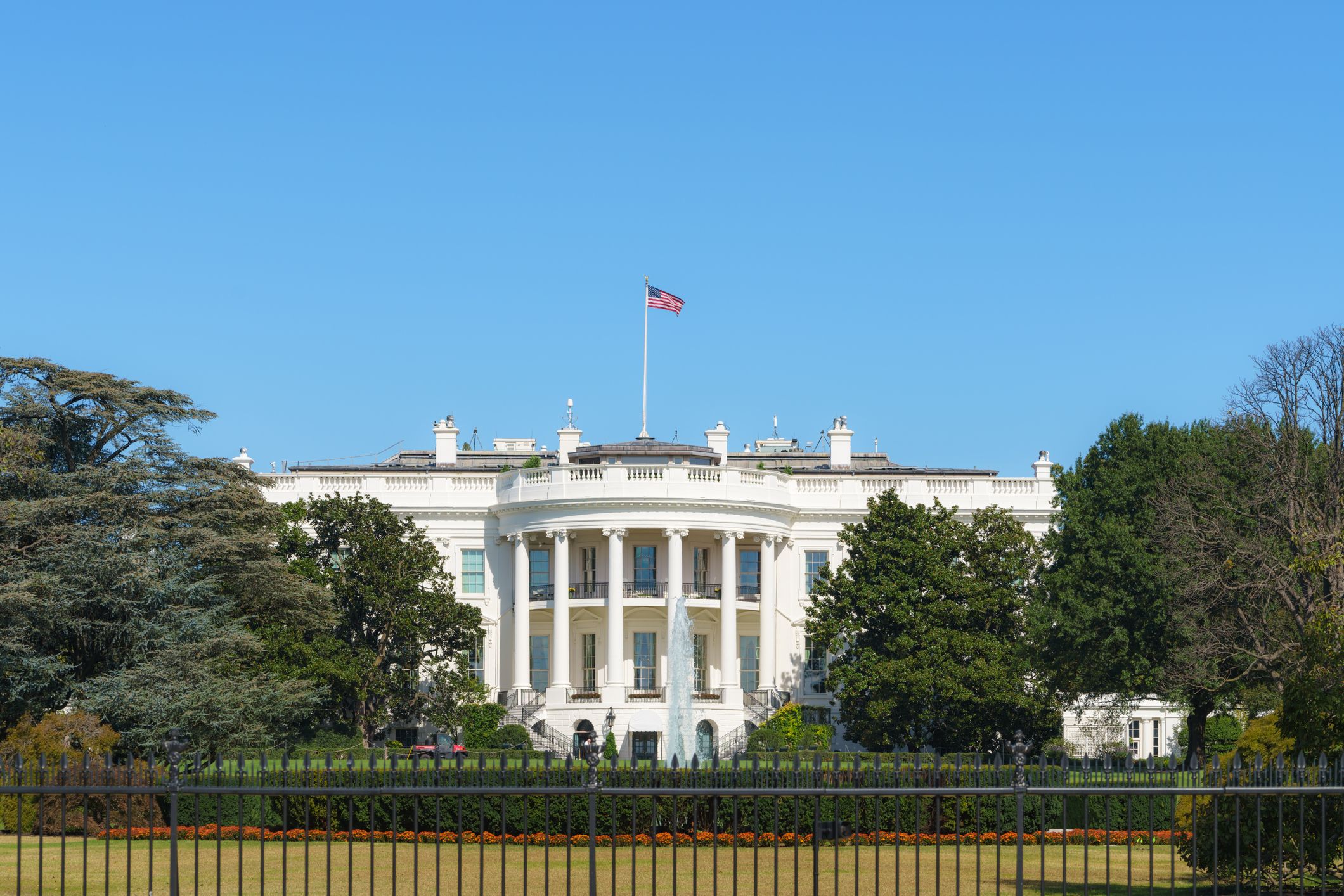 Unveiling the Hidden Secrets Behind Trump’s White House Ballroom: What Are They Trying to Hide?