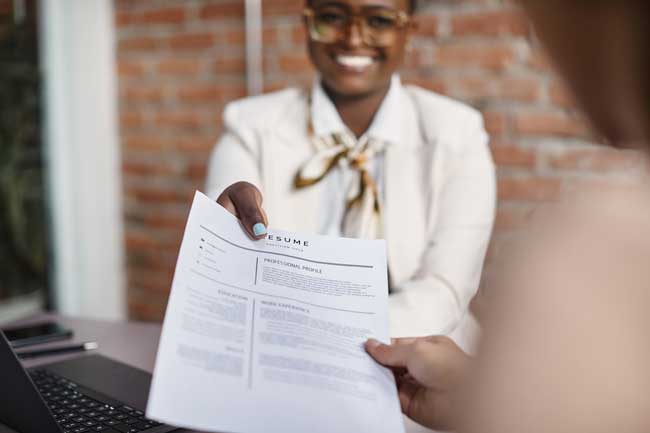 When the Job Search Becomes a Marathon: The Untold Secrets That Separate Winners from Quitters