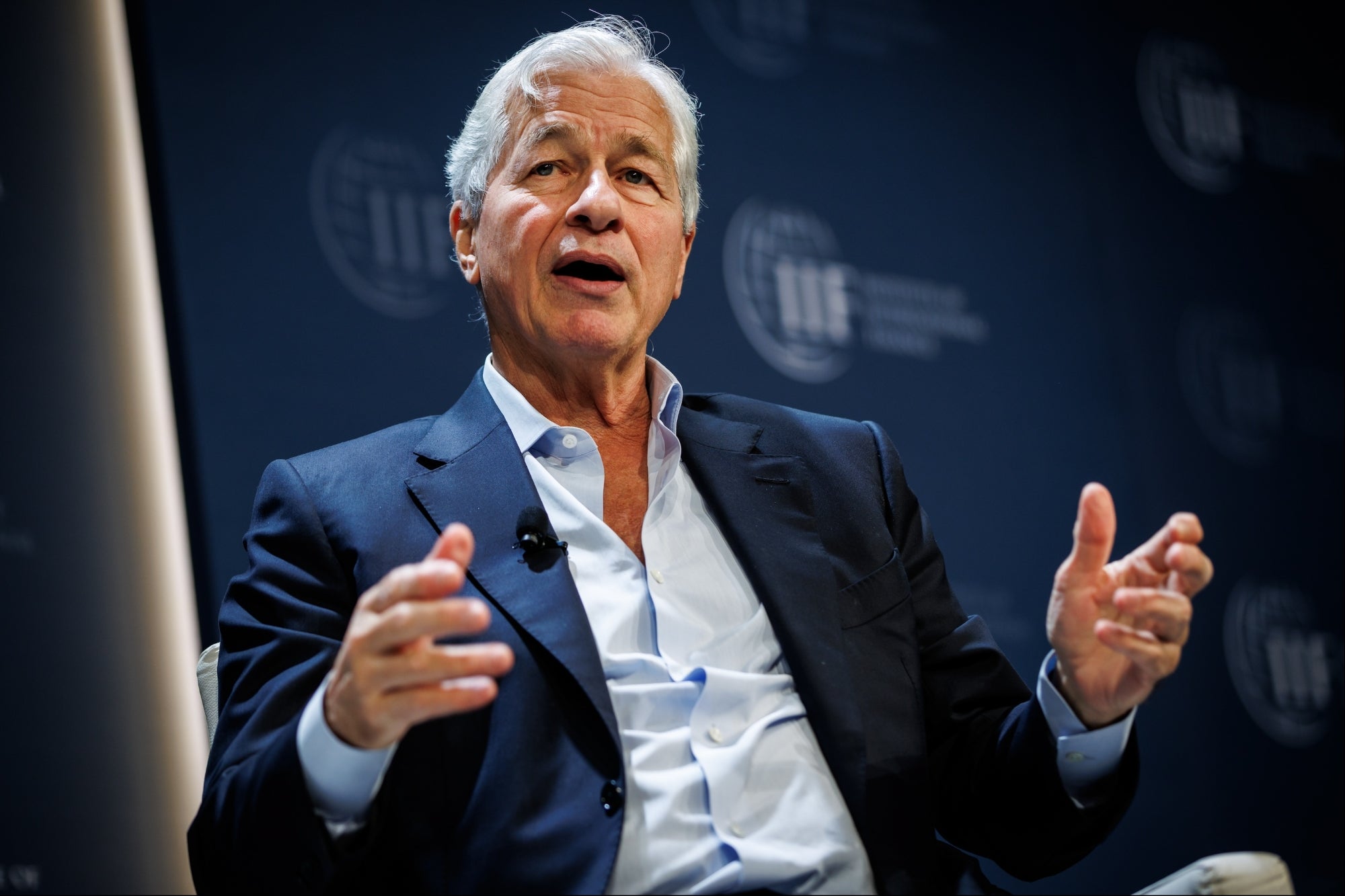 Why Jamie Dimon Calls This ‘Disrespectful’ Meeting Habit a Silent Killer of Success—And How to Fix It Now