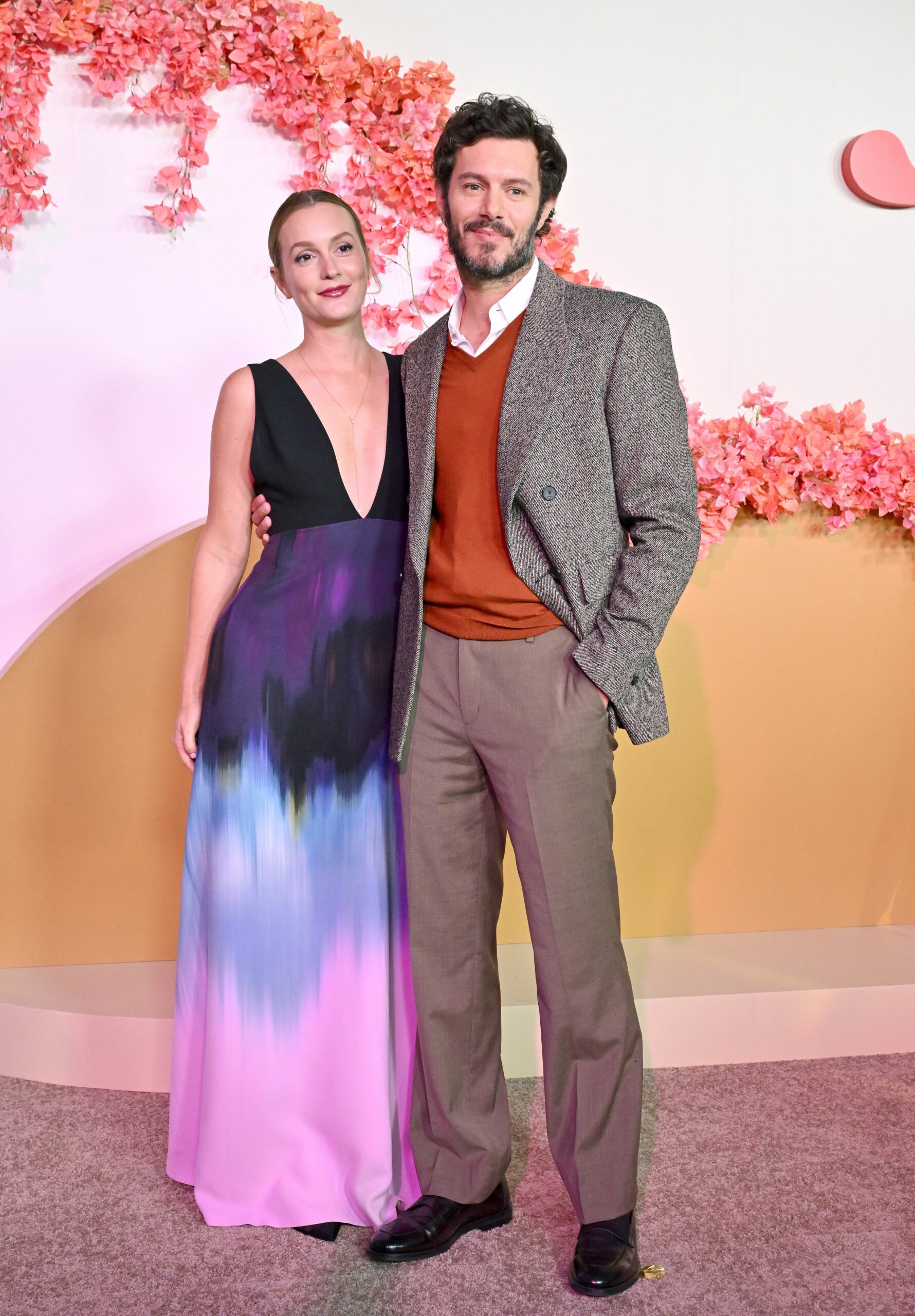 You Won’t Believe How Adam Brody and Leighton Meester Stole the Spotlight on the “Nobody Wants This” Red Carpet—Here’s What Went Down!