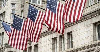 Shutdown Chaos: How Washington’s Deadlock is Slamming the Brakes on SEC’s Game-Changing 401(k) Overhaul—What It Means for Your Retirement Now