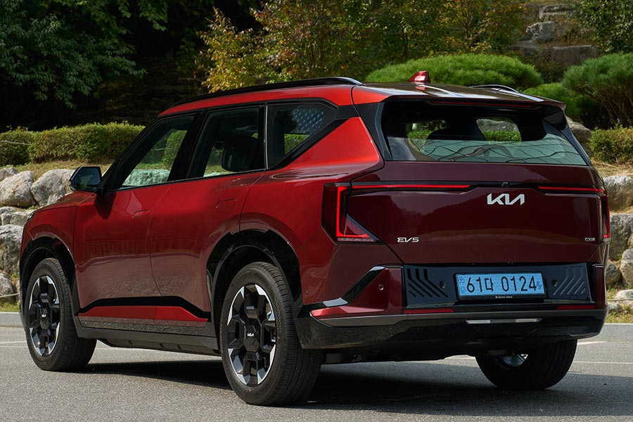 Kia’s Bold EV Play: This Mainstream Move Could Upend the Auto Industry Overnight—Are You Ready to Ride the Shift?