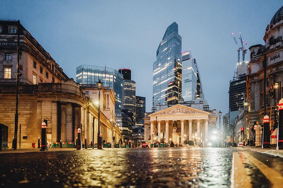 Oil Prices Surge: The Unexpected Roadblock Crushing Rate Cut Dreams – What Every Investor Must Know Now!