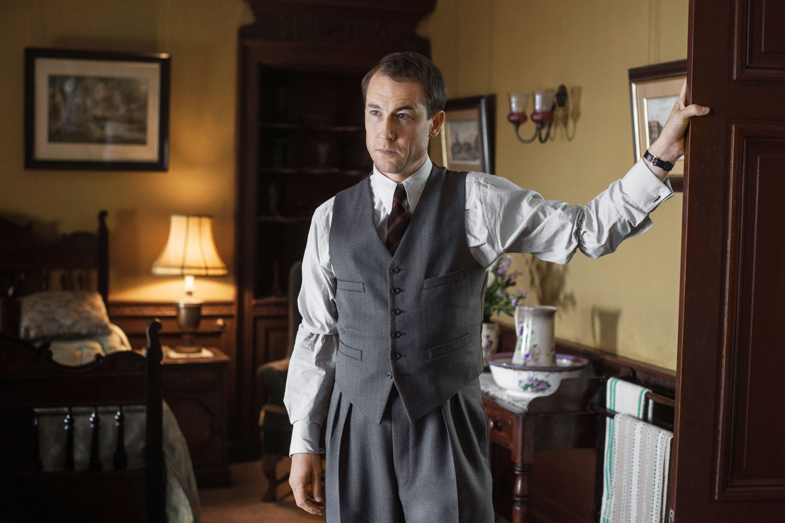 These Outlander Deaths Shattered Us All—But One Will Leave You Speechless!