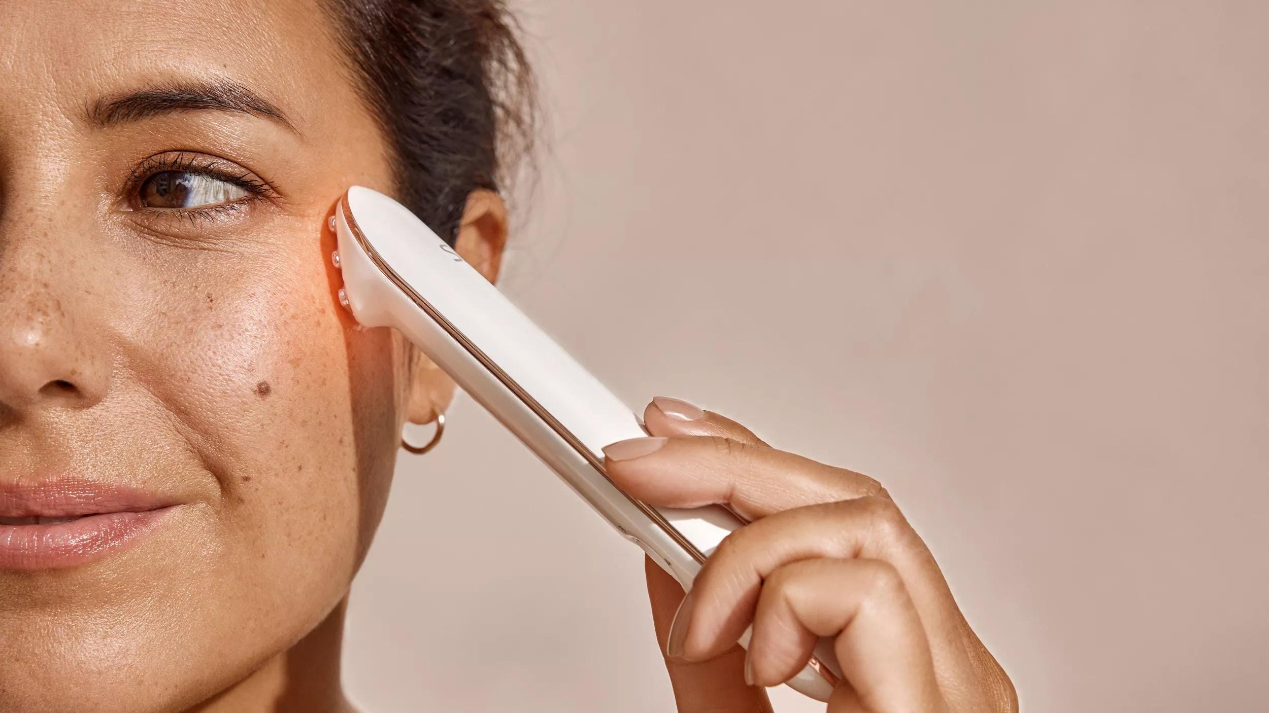 Unlock Ageless Skin: The 8 Radio Frequency Devices Top Experts Swear By for Jaw-Dropping Tightness and Glow