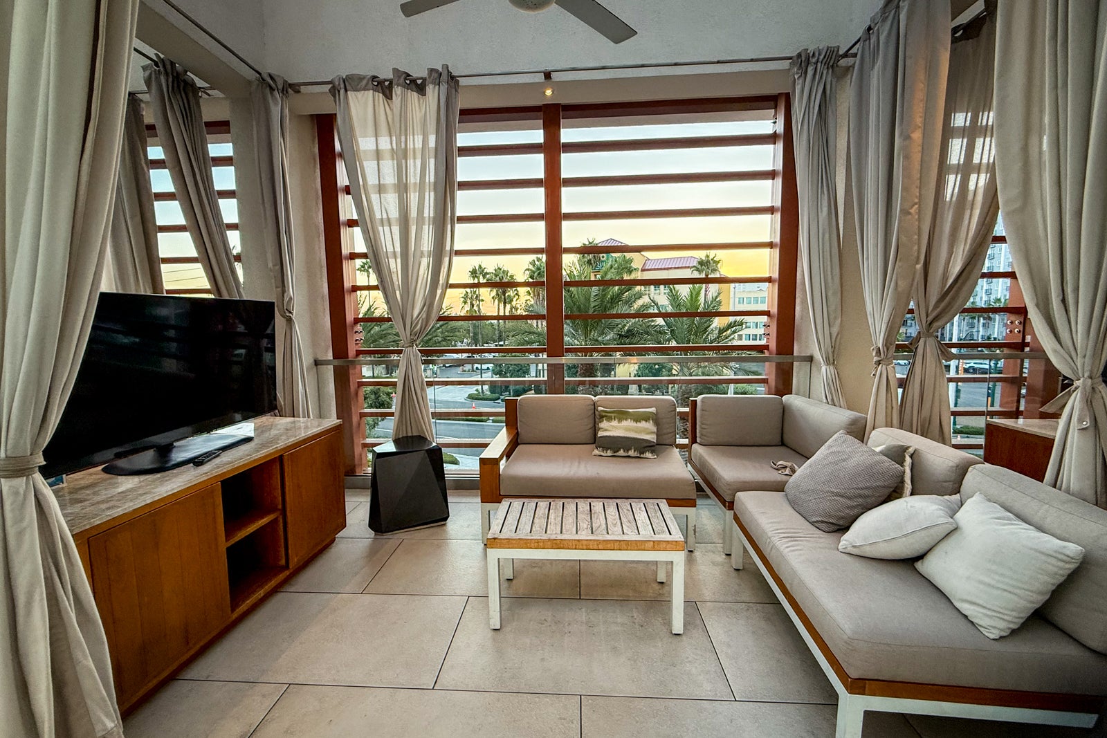 Unlock Marriott Bonvoy Bevy’s Secret Power: Why High Earnings Outshine Its Mediocre Perks—Is It Worth Your Swipe?