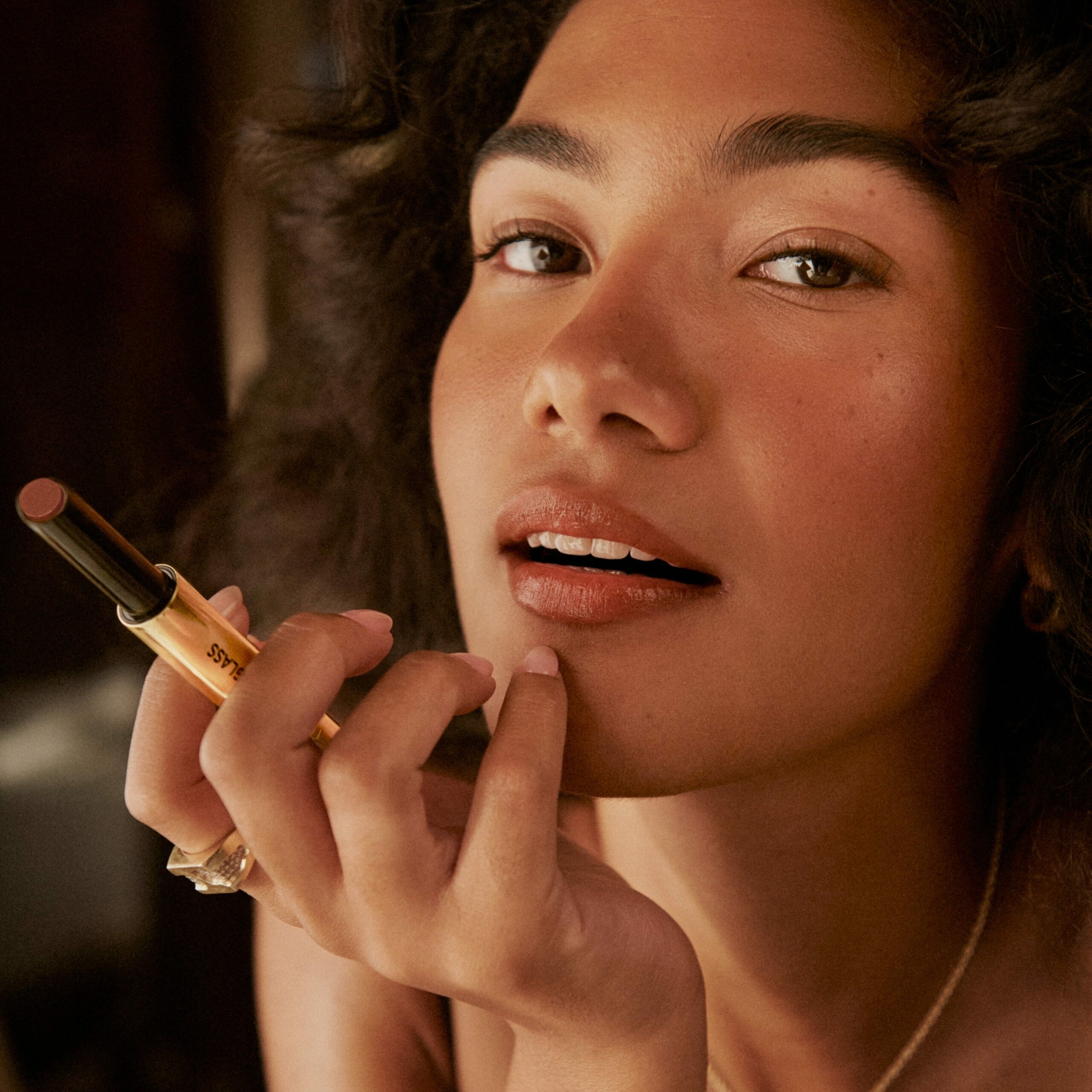 Unlock Olivia Dean’s Untold Makeup Secrets That Will Transform Your Routine Overnight—Here’s What No One Else Is Saying!