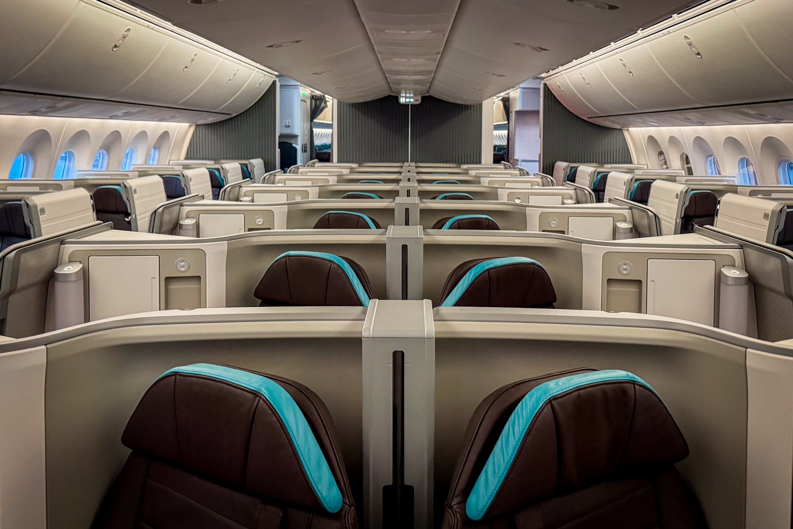 Unlock the Unseen Secrets of Hawaiian Airlines’ 787 Business Class Experience—Is Luxury Redefined Above the Clouds?