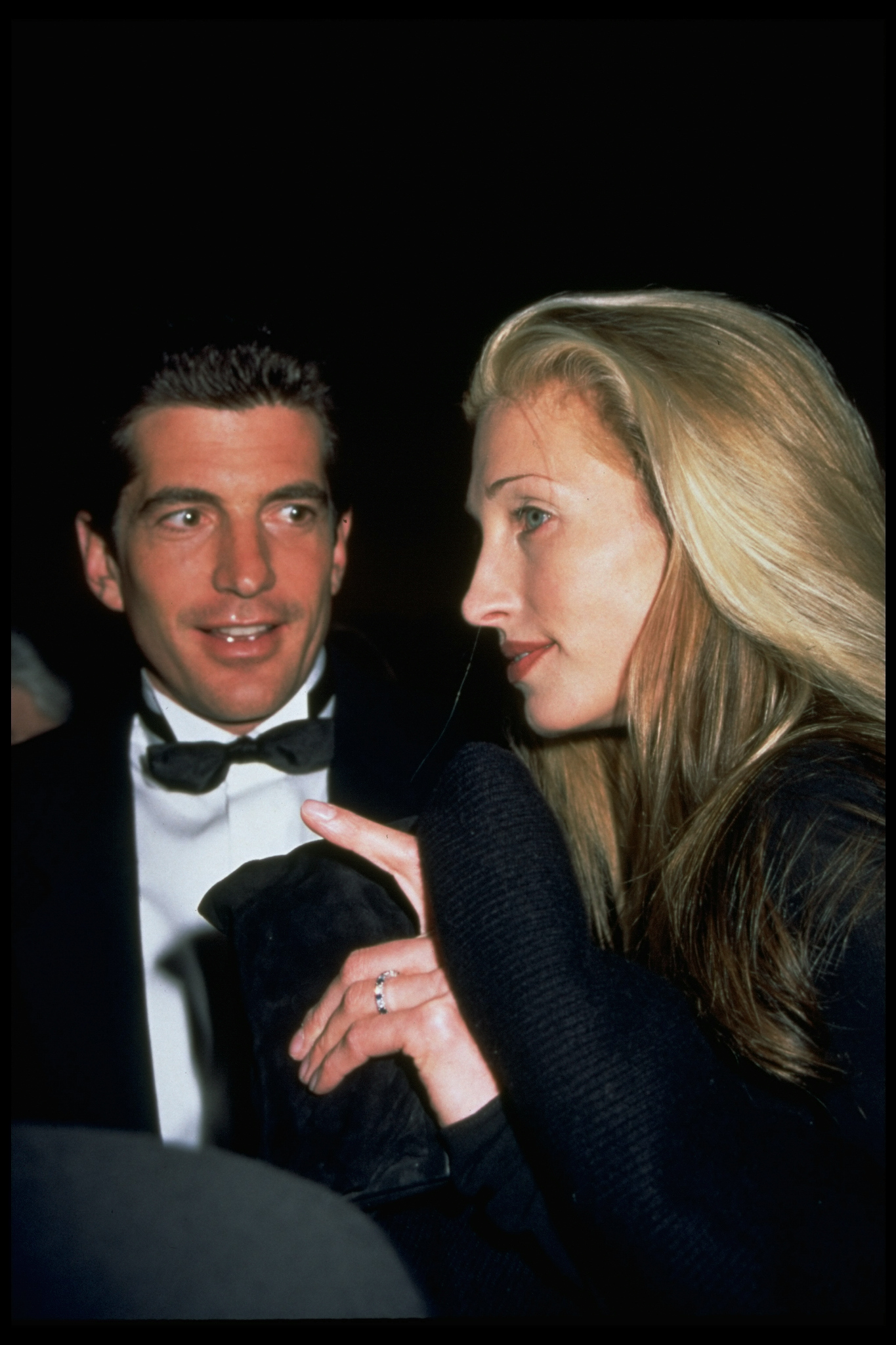 Unseen ’90s Photos of John F. Kennedy Jr. and Carolyn Bessette-Kennedy That Reveal Their Secret Lives — You Won’t Believe What’s Caught on Camera!