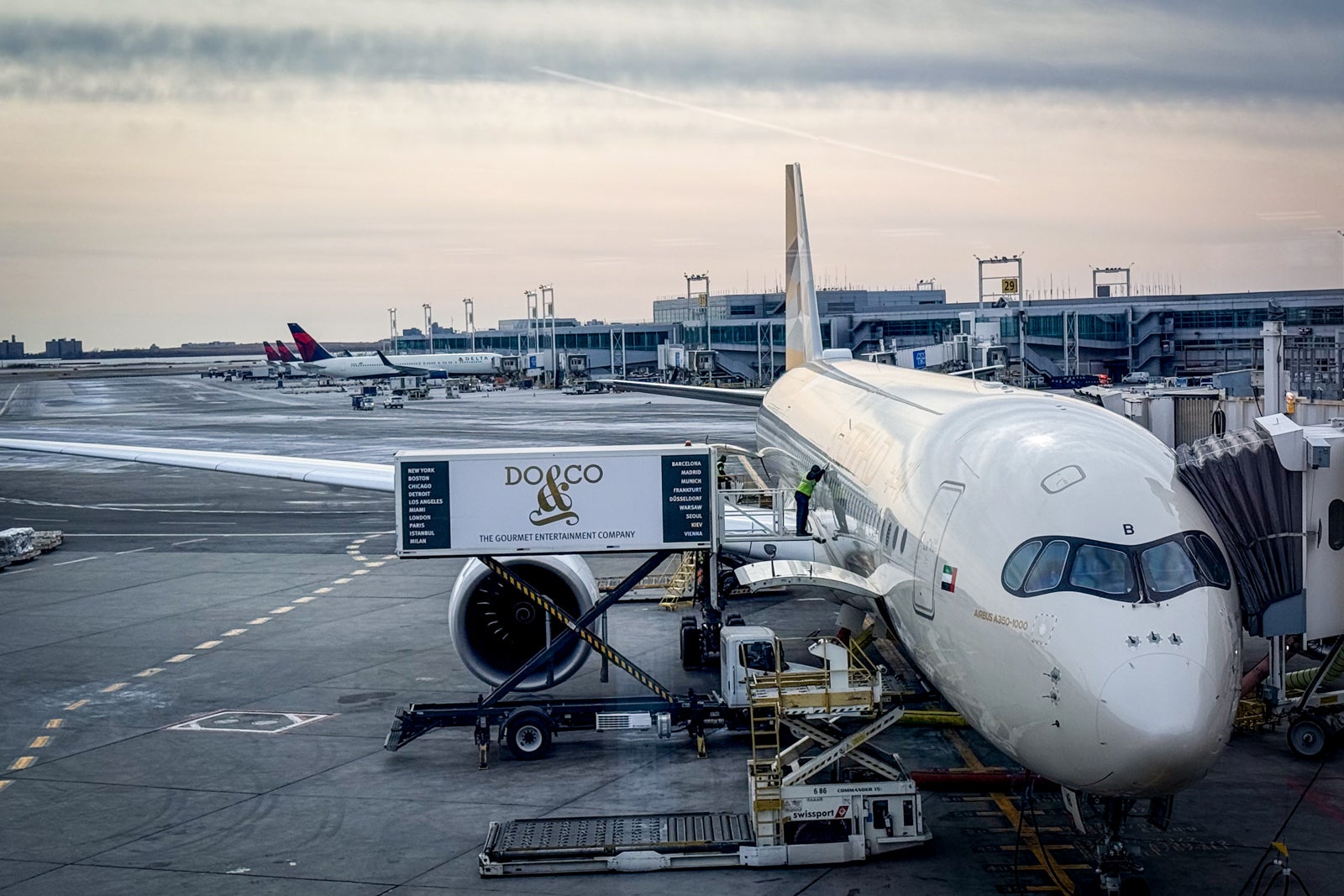 Why 74% of Flyers Secretly Battle Fear at 30,000 Feet — And How It’s Holding You Back