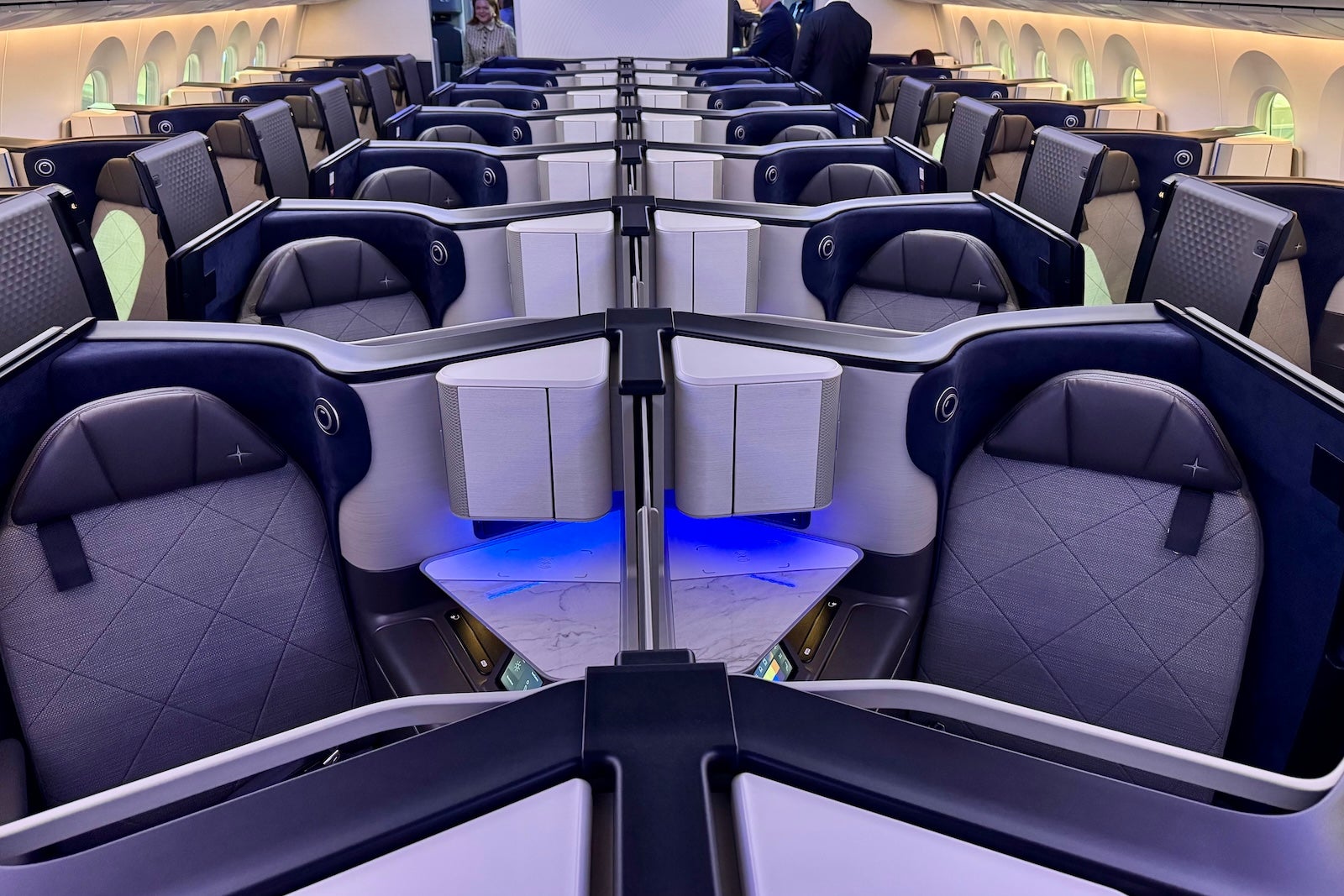 $3,000 Ticket, Zero Miles: Inside United’s Shocking New Business Class Rules That Could Change Your Travel Game Forever