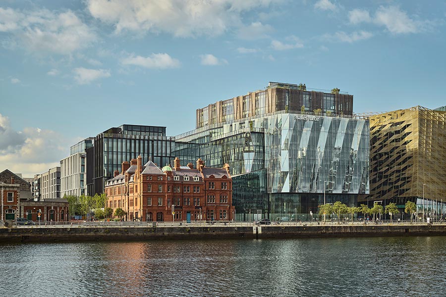 Is the AI Cloud the Silent Killer Threatening SaaS Giants’ Survival? Here’s What You Need to Know Now.