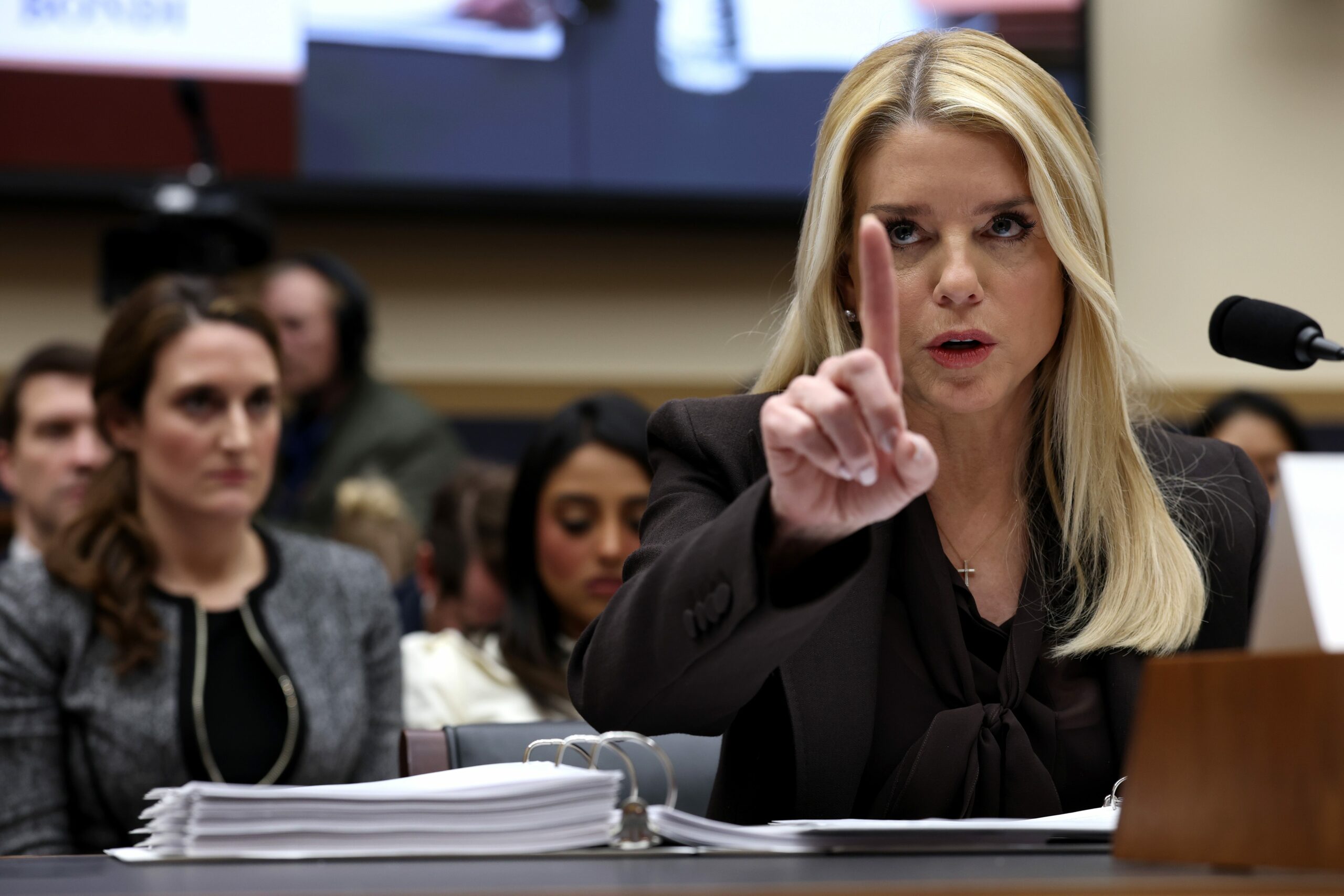 Pam Bondi’s Exit Sparks a Power Play—Who’s Poised to Seize the Throne Next?