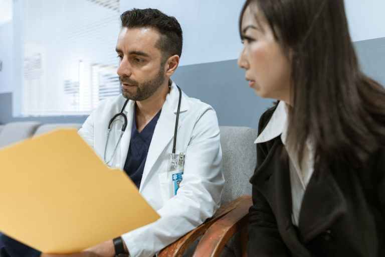 How Eugene Saltzberg, MD’s Insider Role as an Expert Witness Could Make or Break Multi-Million Dollar Medical Malpractice Battles