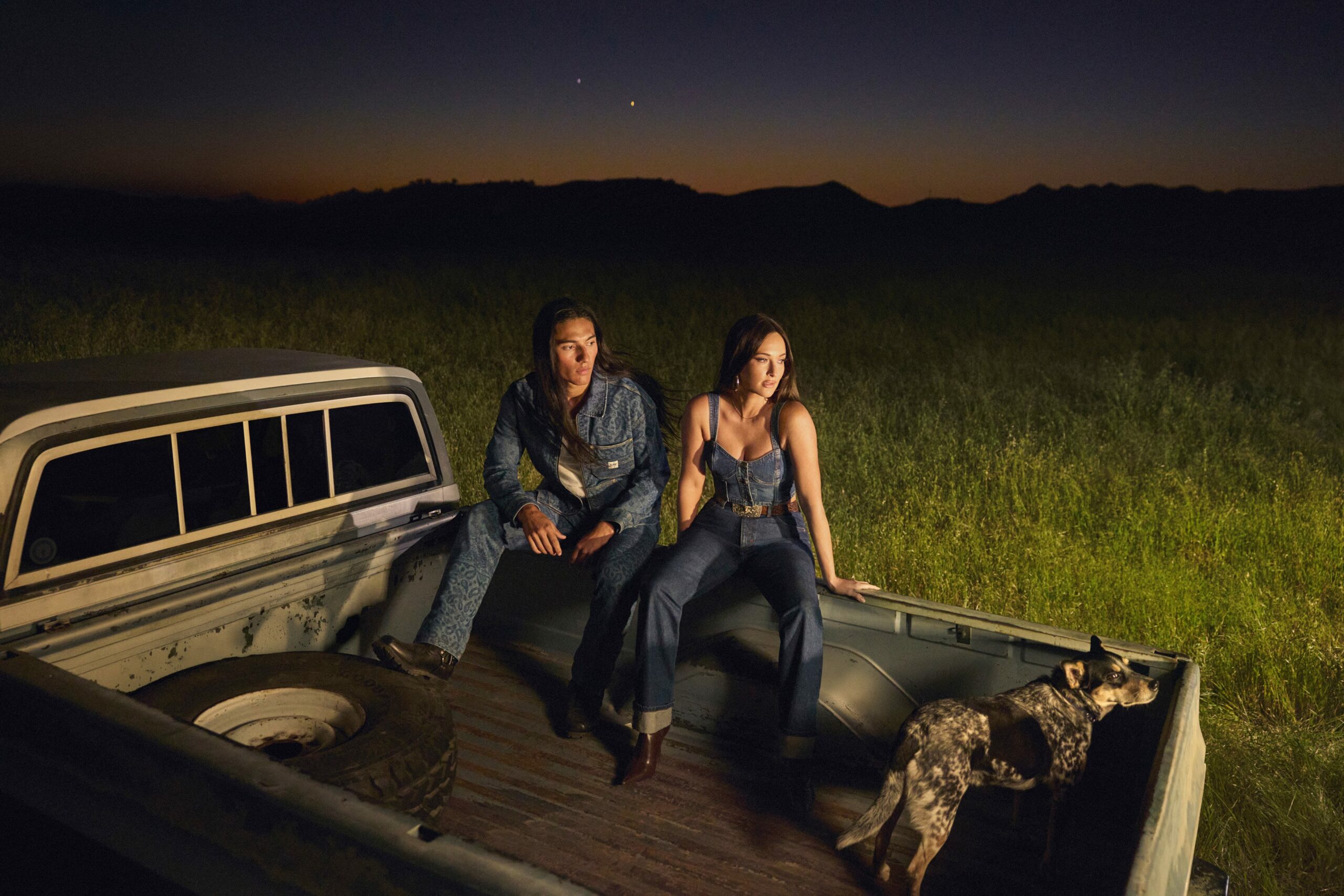Inside Kacey Musgraves’ Bold Denim Duo: The Surprising Twist That’s Turning Heads Everywhere