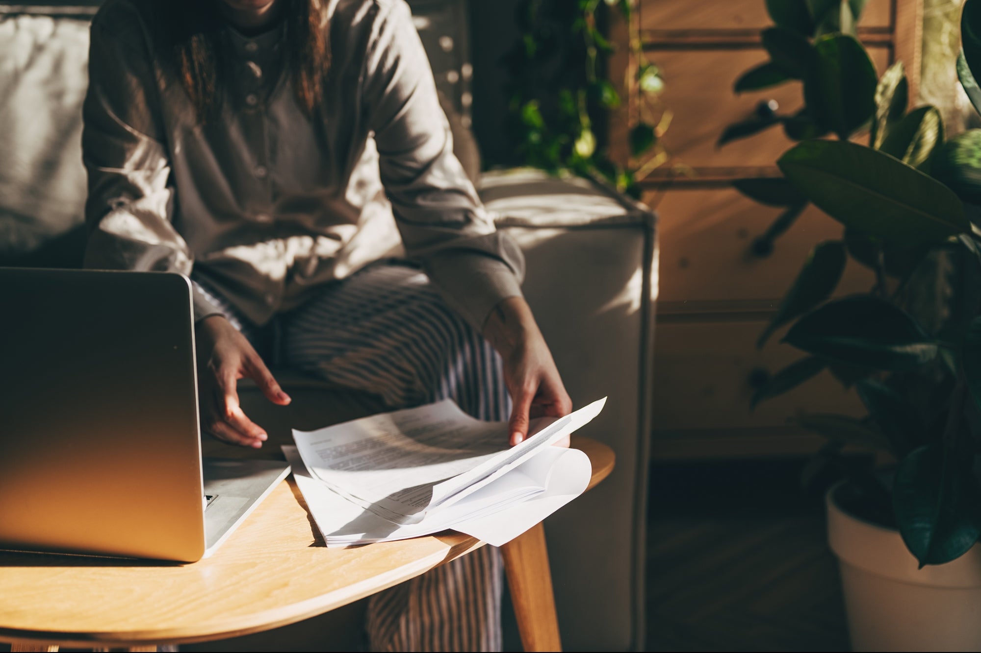 The Untold Investment Hacks Elite Entrepreneurs Swear By To Keep Every Dollar Working Hard—Are You Missing Out?