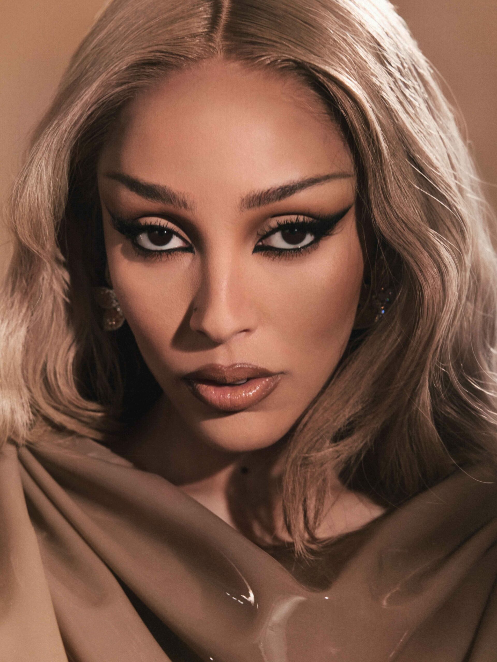 Unlock Doja Cat’s Met Gala Power Look: The Untold Secrets Behind That Monochromatic Makeup Mastery!