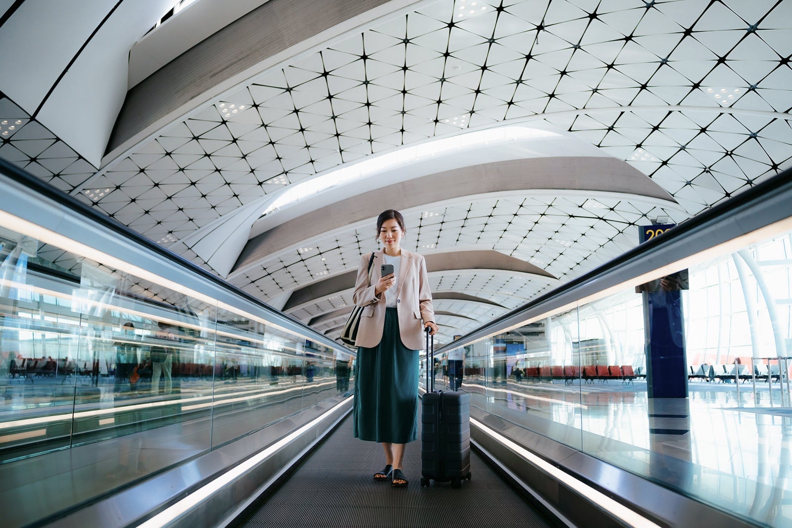 Unlock Hidden Perks: 7 Surprising Credit Cards That Could Obliterate Your Amex Platinum Benefits Overnight