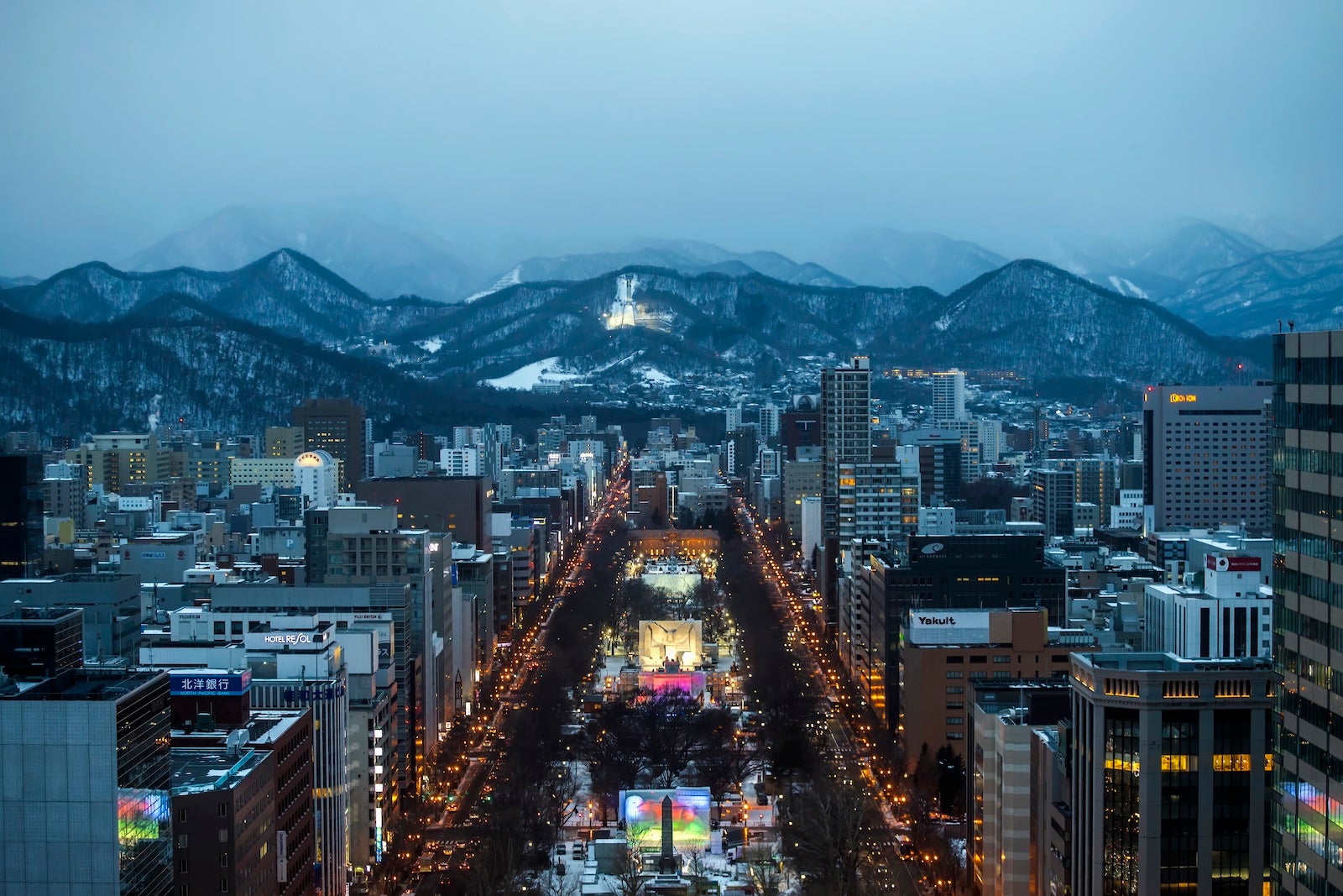 Unlock Japan’s Winter Wonderland: United's Game-Changing Nonstop Flights to Tokyo and Ski Paradise Set to Revolutionize US Travel!