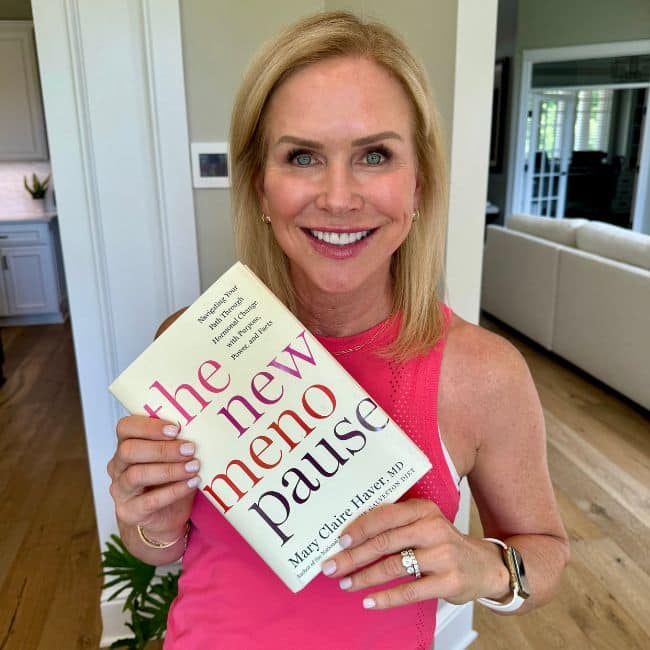 Unlock the Secret Health Hacks Every Woman Over 40 Wishes She Knew—10 Must-Read Books Revealed!