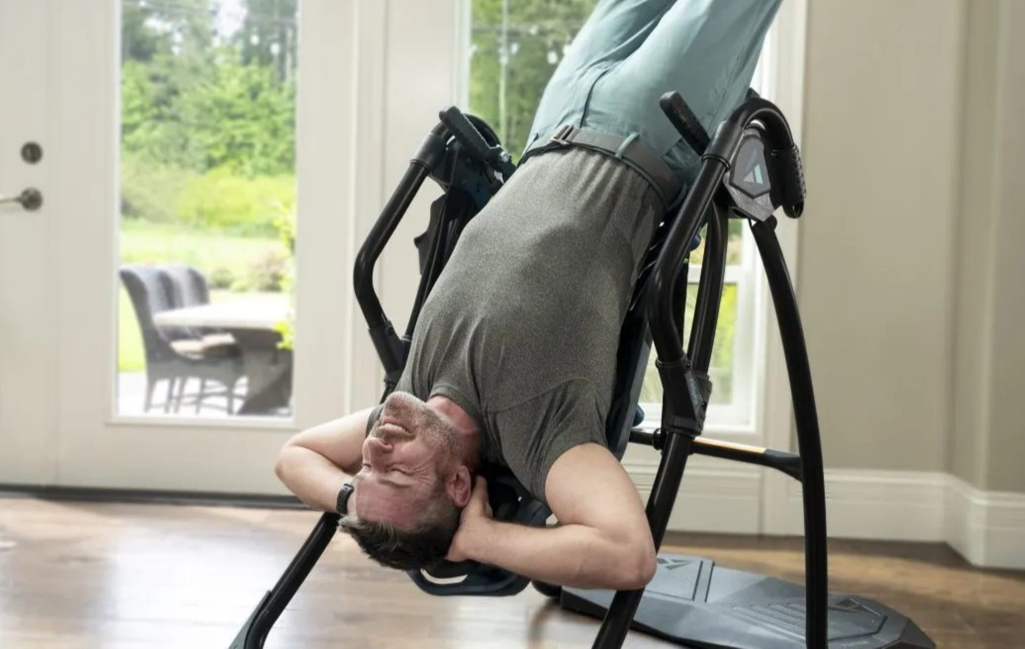Unlock the Secret to Instant Back Relief: The 6 Inversion Tables Doctors Swear By (Number 4 Will Surprise You!)