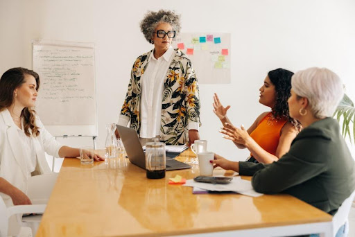 Unlock the Secret Weapon Top CEOs Don’t Talk About: How Leadership Education Transforms Average Employees into Powerhouse Drivers of Success