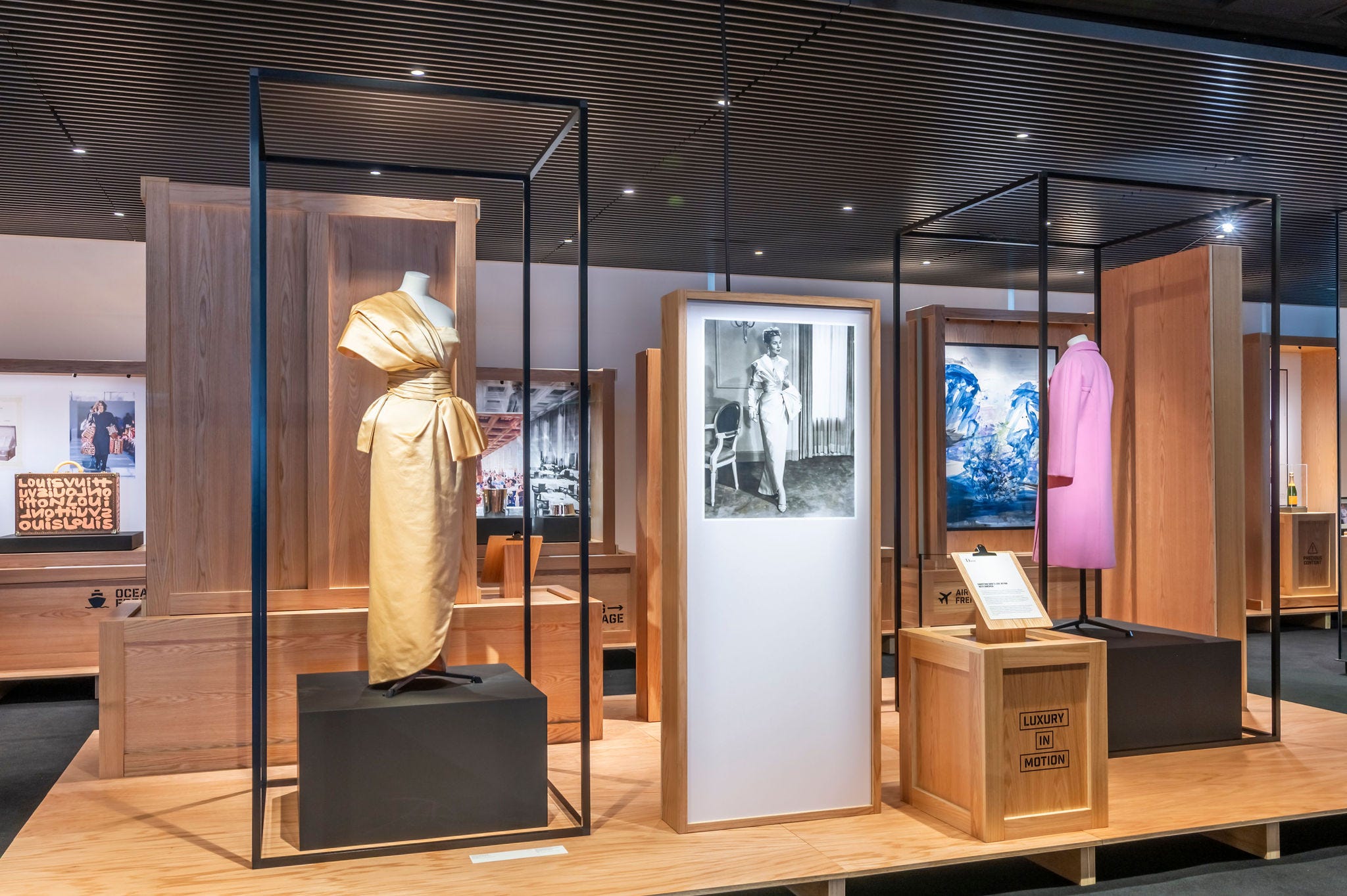 Unlock the Secret World of French Luxury: The Original Kelly Bag Exhibit You Can’t Miss!
