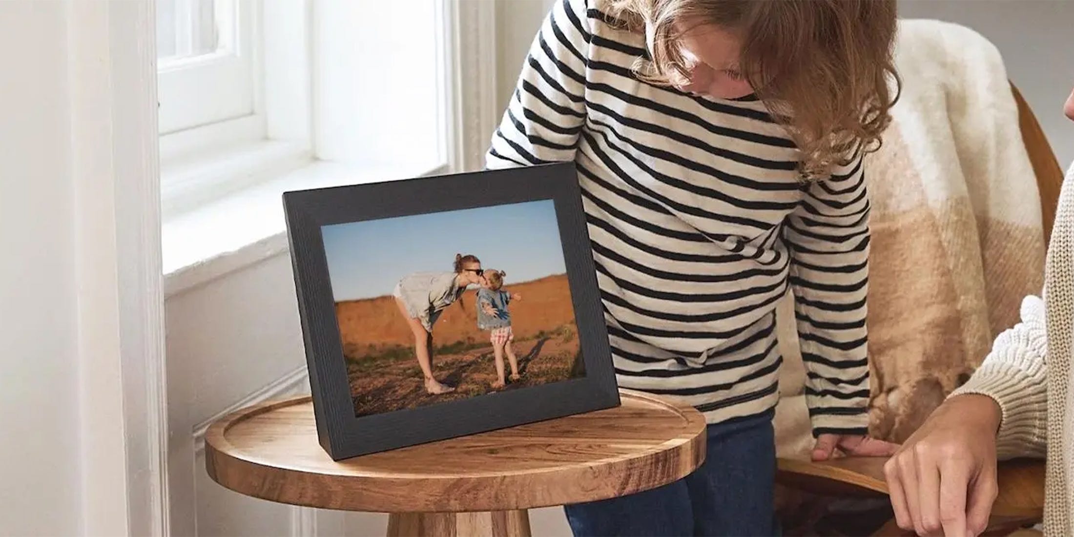 Unlock the Ultimate Mother’s Day Surprise: This Digital Photo Frame Will Blow Her Mind in Ways You Never Expected!