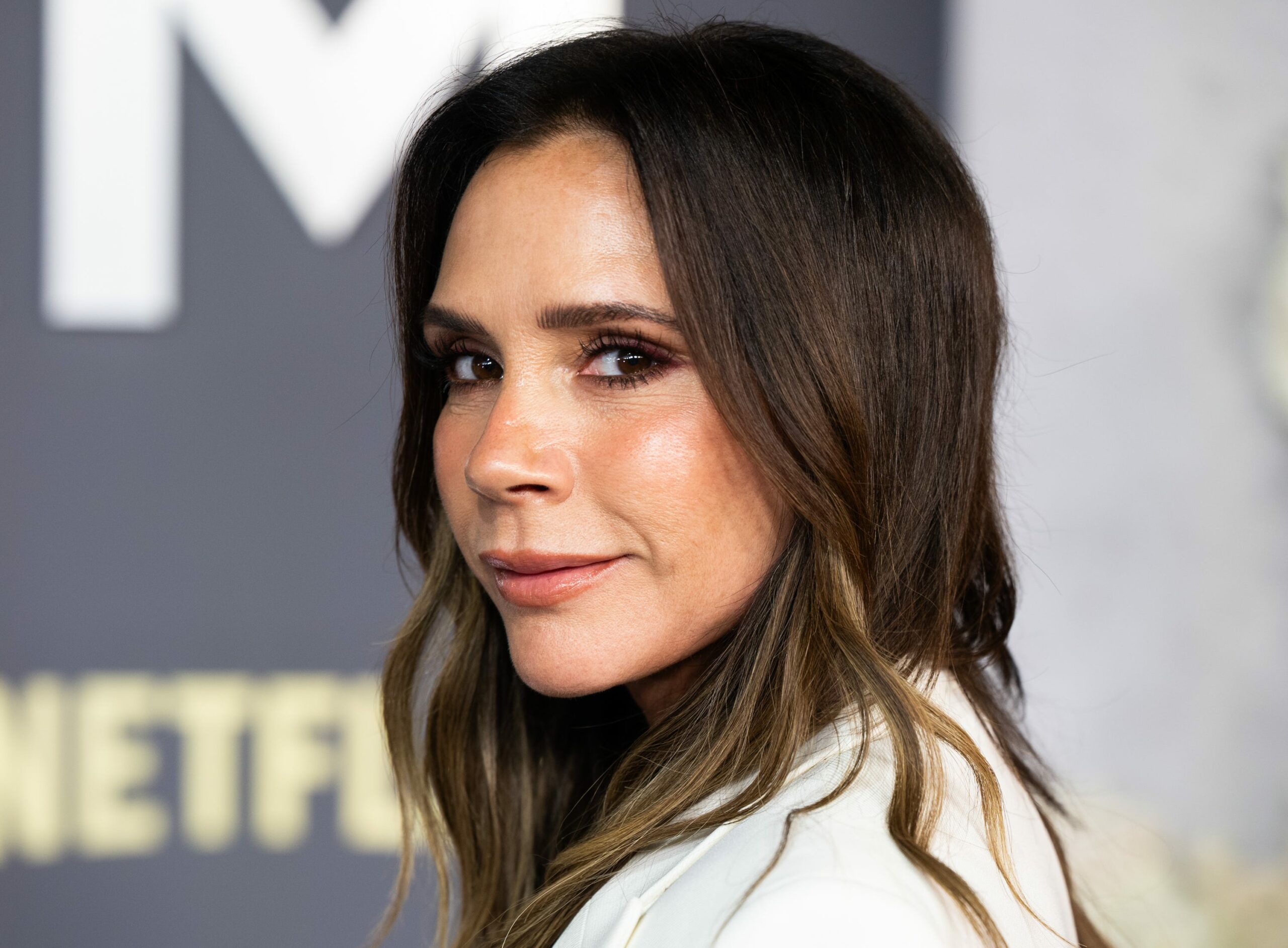 Victoria Beckham’s Unexpected Hair Hack: The Surprisingly Cheap Tool Celebs Can’t Stop Using