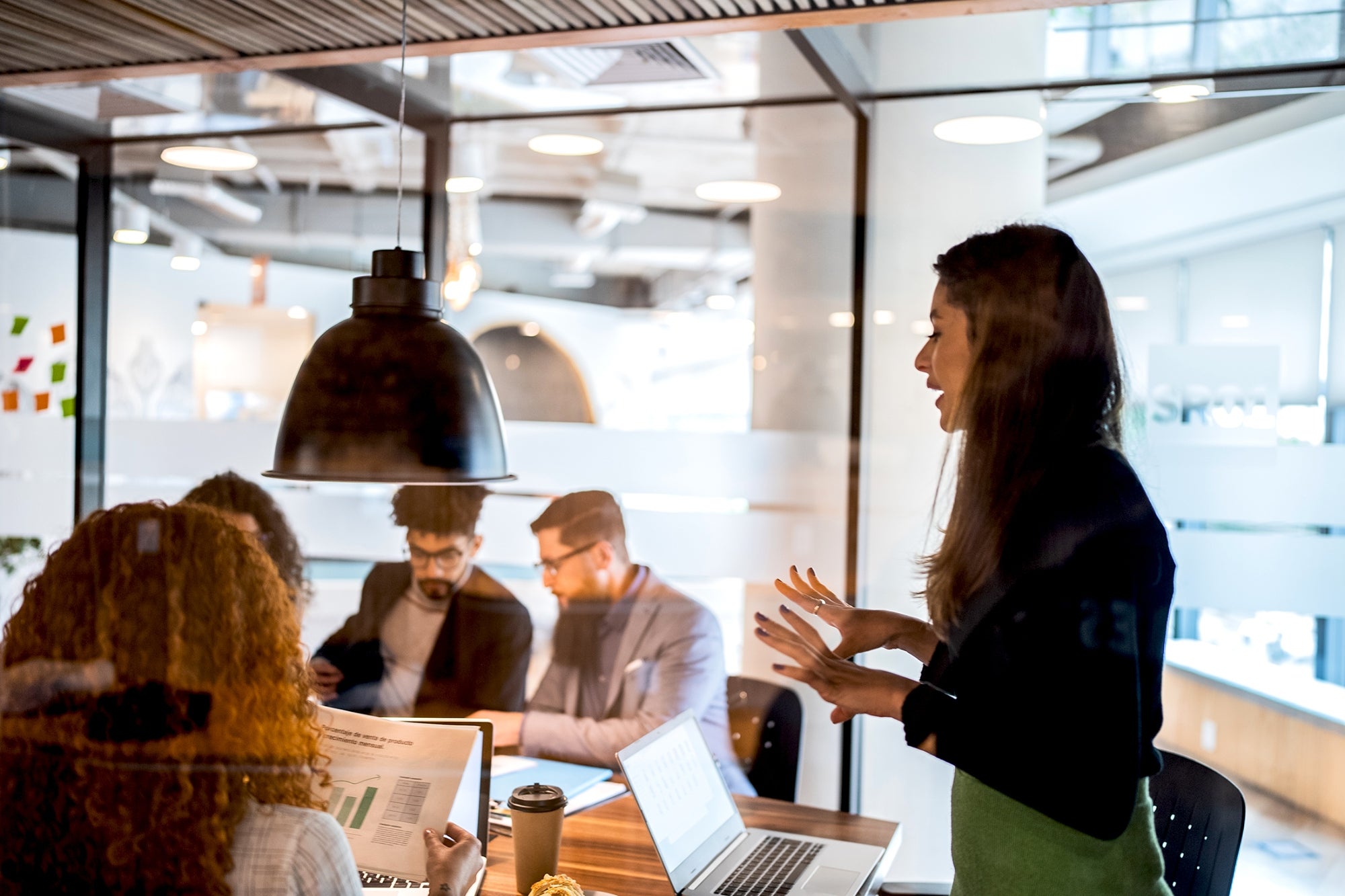 Why Your Pitch’s First Sentence Could Make or Break a $1 Million Deal—And How to Nail It Every Time