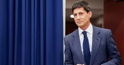 Federal Reserve Hits Pause, But Kevin Warsh’s Hawkish Tilt Could Spark Market Chaos—Here’s What Investors Need to Know Now