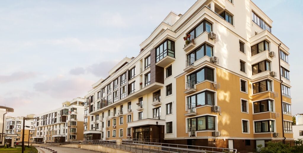 From Door Slams to Deals: The Unexpected Strategy That Catapulted Deandra McDonald Into Multifamily Real Estate Success
